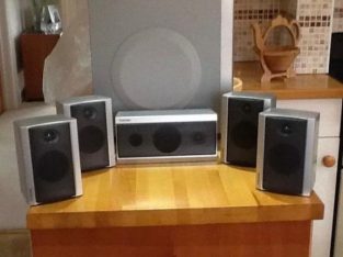 Toshiba 5.1 Surround Sound Speakers with subwoofer, BRAND NEW