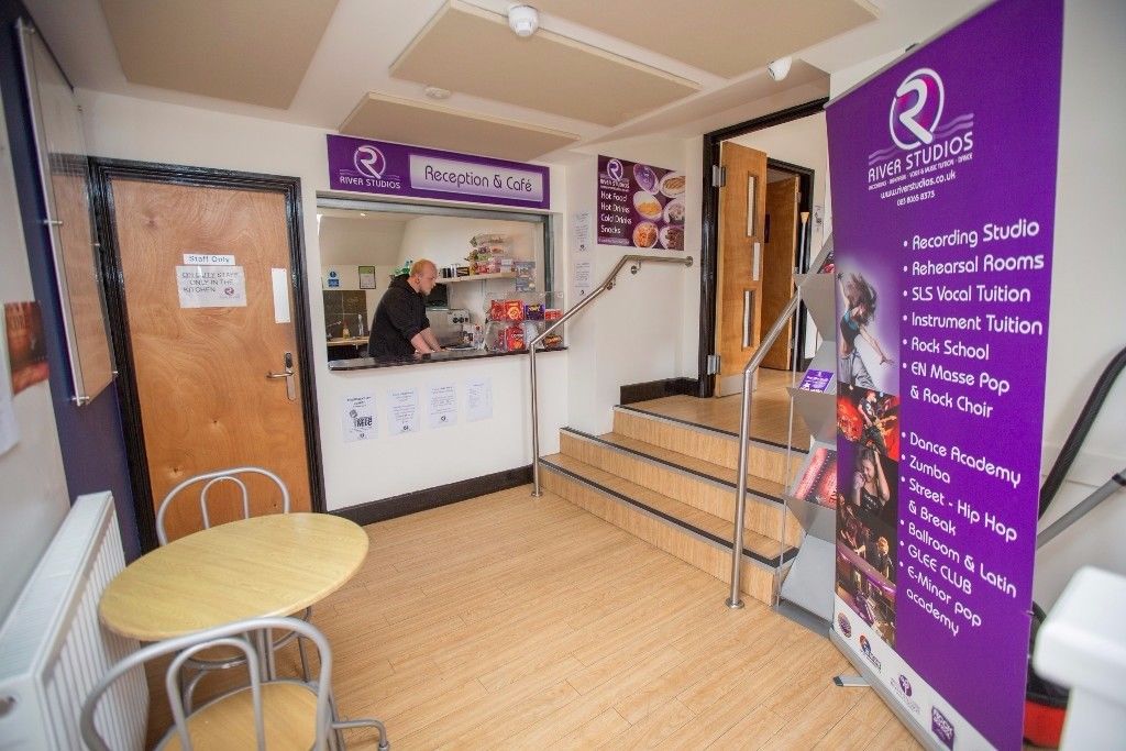 To Let Kitchen and Café