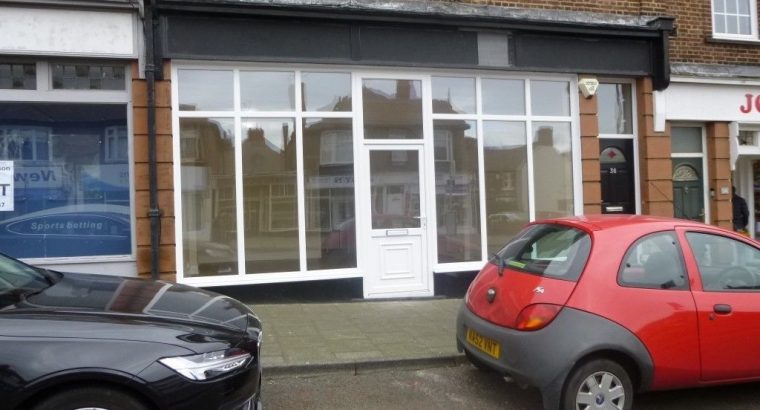 TO LET COMMERCIAL UNIT
