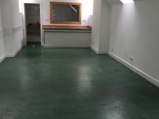 LARGE BRIGHT RETAIL UNIT TO RENT