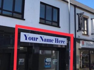 Recently renovated, stunning ground floor shop to rent in busy area