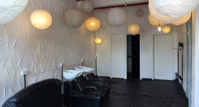 To Let Salon/ Hairdresser Shop