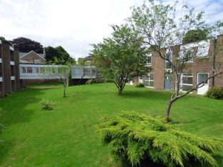 Reduced for fast sale 1 bedroom apartment