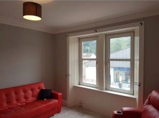Fully renovated 1 bedroom flat