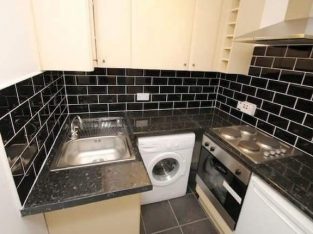 Easy access of city centre 1 bedroom flat for sale