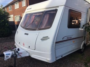 MOTOR MOVER 2003 Luna Stellar 400 2 berth