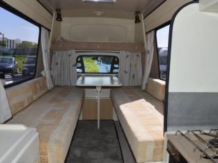 DAIHATSU HI-JET MOTORHOME 2004 2 BERTH 2 TRAVELLING SEATS 1.3 PETROL MANUAL MOTO