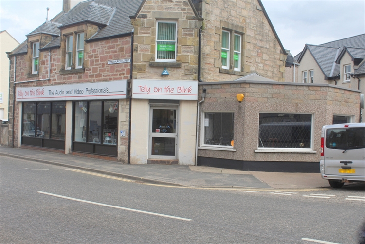For Sale Spacious Retail Unit
