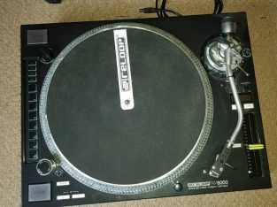 Very good condition – Turntable