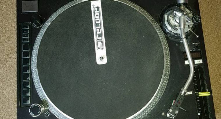 Very good condition – Turntable