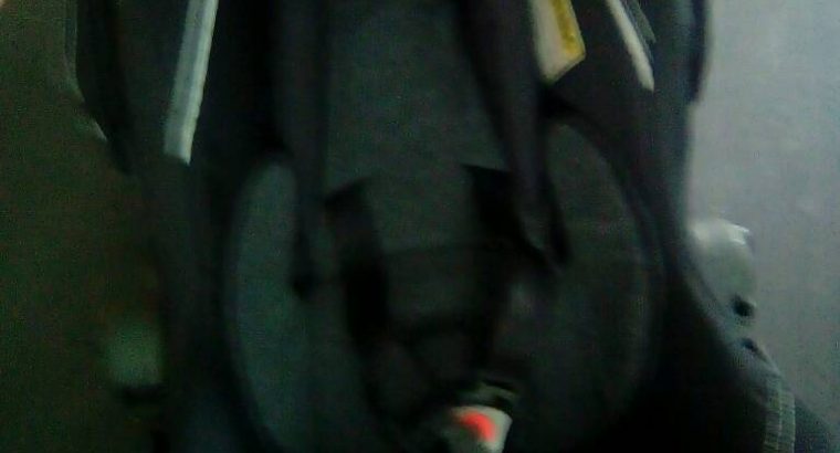 Clean Condition, Silver cross car seat baby carrier