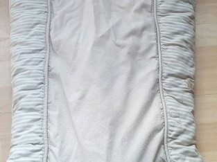 £2 Winnie the pooh changing mat