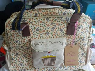 Unused Yummy mummy changing bag