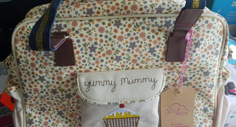 Unused Yummy mummy changing bag