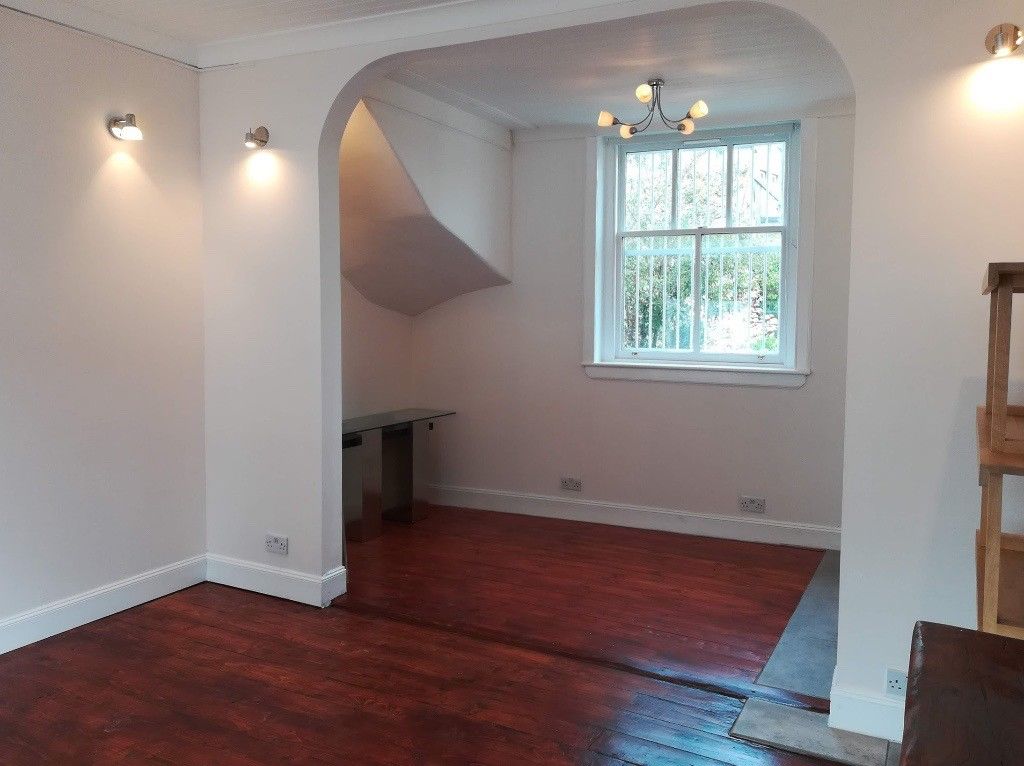 Rarely available retail/office space