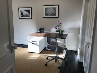 Amazing desk rental in a wonderful, private, luxury, smart media office