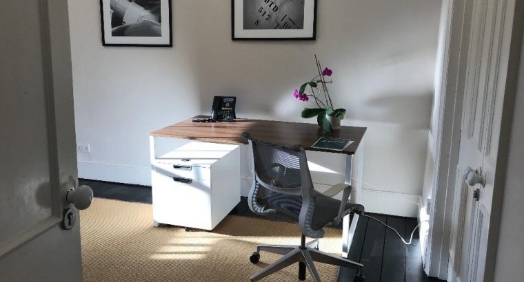 Amazing desk rental in a wonderful, private, luxury, smart media office