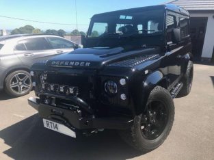 LANDROVER DEFENDER 90 2.2 TD XS STATION WAGON 3 DOOR MASSIVE SPEC 2014 14