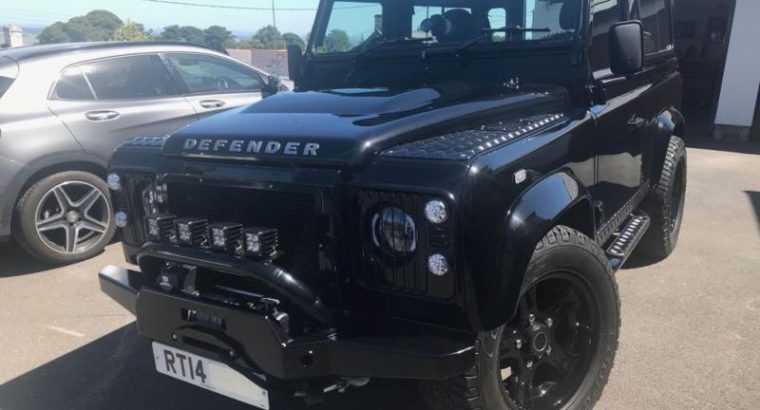 LANDROVER DEFENDER 90 2.2 TD XS STATION WAGON 3 DOOR MASSIVE SPEC 2014 14
