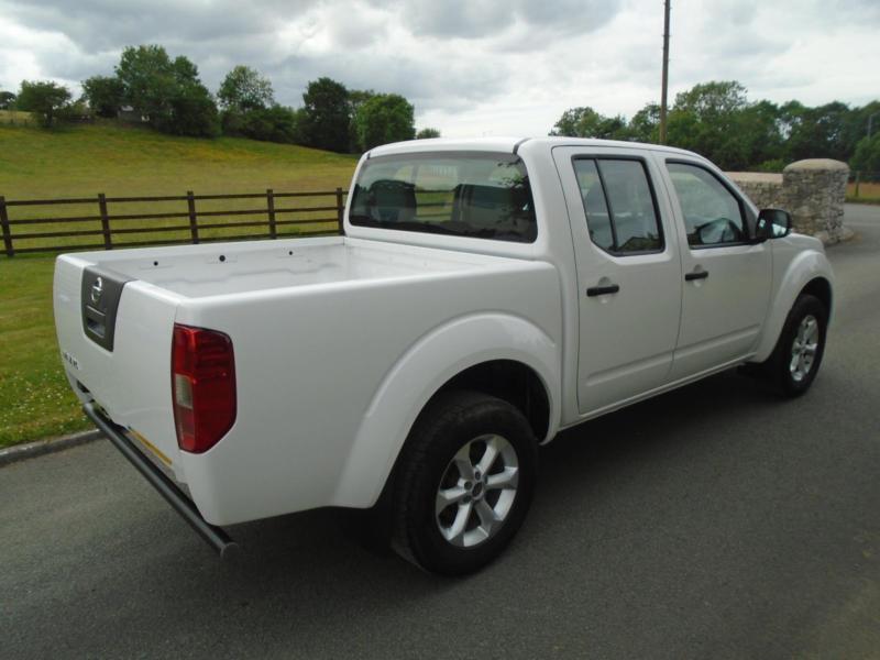 4×4 NISSAN NAVARA VISIA DOUBLE CAB PICKUP 15 REG 58,100 MILES AIR CON