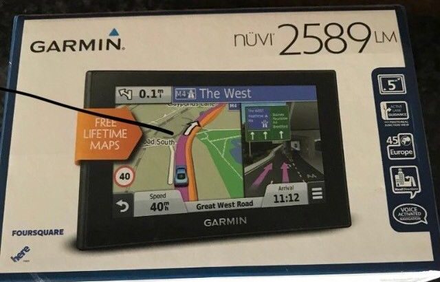 For sale Garmin sat nav 2589lm