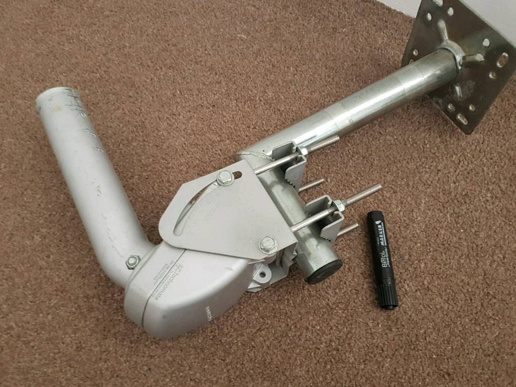 Very good condition Motorise sattelite