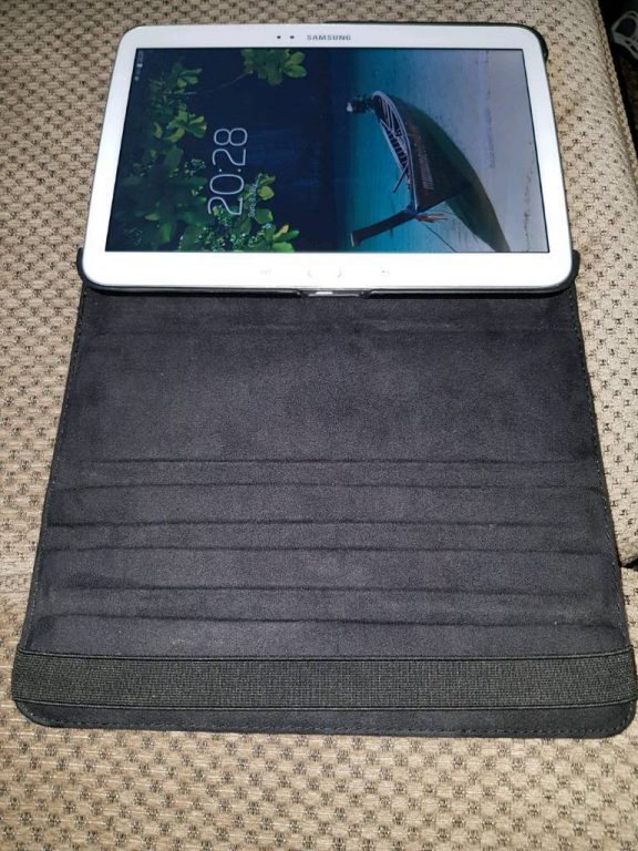 BIG SCREEN SAMSUNG GALAXY TAB 3 10.1 INCH