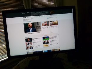 For Sale Dell U2410F UltraSharp 24″ LCD HDMI HD 1920×1200 Widescreen Monitor