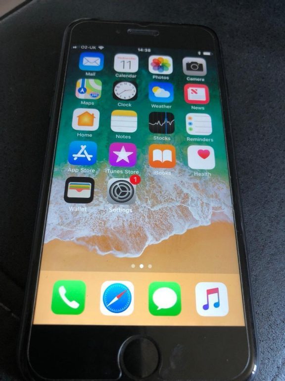 For sale Apple IPhone 7 128gb OPEN TO ALL NETWORKS