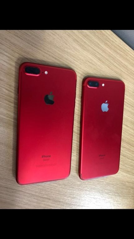 Red IPhone 7 Plus 128gb like new