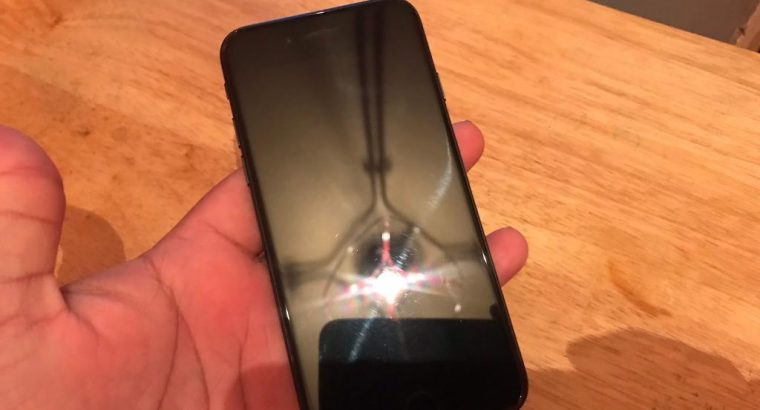 Matt black boxed Iphone 7 – 32gb – unlocked