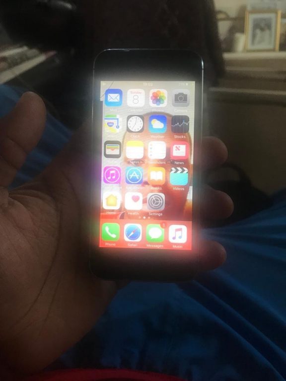 iPhone 5s 16 GB on O2 or Giffgaff for sale cheap Quick sale
