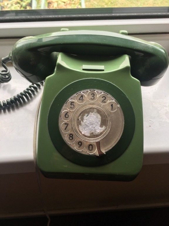 Dial telephone – Retro