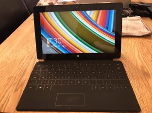 For sale Microsoft surface windows RT tablet 32gb 10.6″inch screen