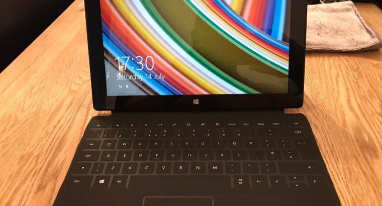 For sale Microsoft surface windows RT tablet 32gb 10.6″inch screen