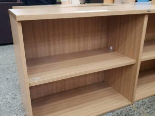 Pre owned Two shelved oak effect bookcase