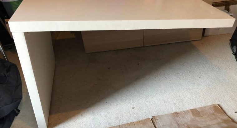 Desk IKEA Kallax