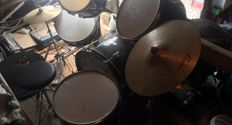 Good condition Boston Drum Kit