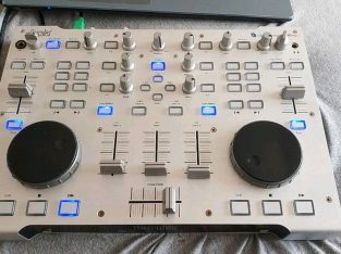 For sale Hercules dj controller/mixer rmx