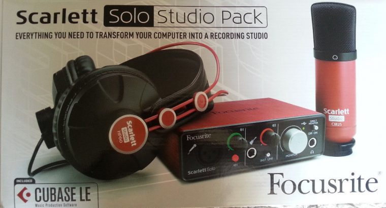Virtually in new condition Scarlett Solo studio Pack