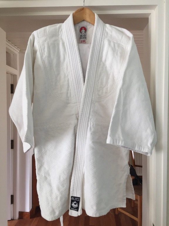Size 3/160 Blitz Judo Suit
