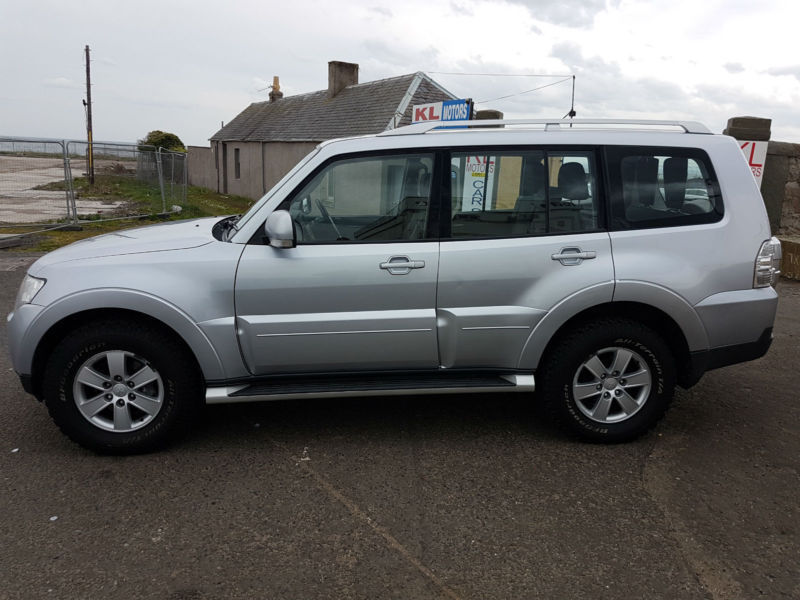 Mitsubishi Shogun 3.2 DI-DC LWB Equippe – 1 FORMER KEEPER