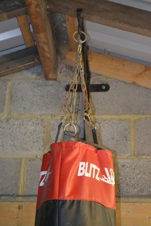 Punch bag Blitz 6ft with hanging bracket