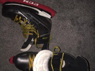 Size uk8.5 Ice skates