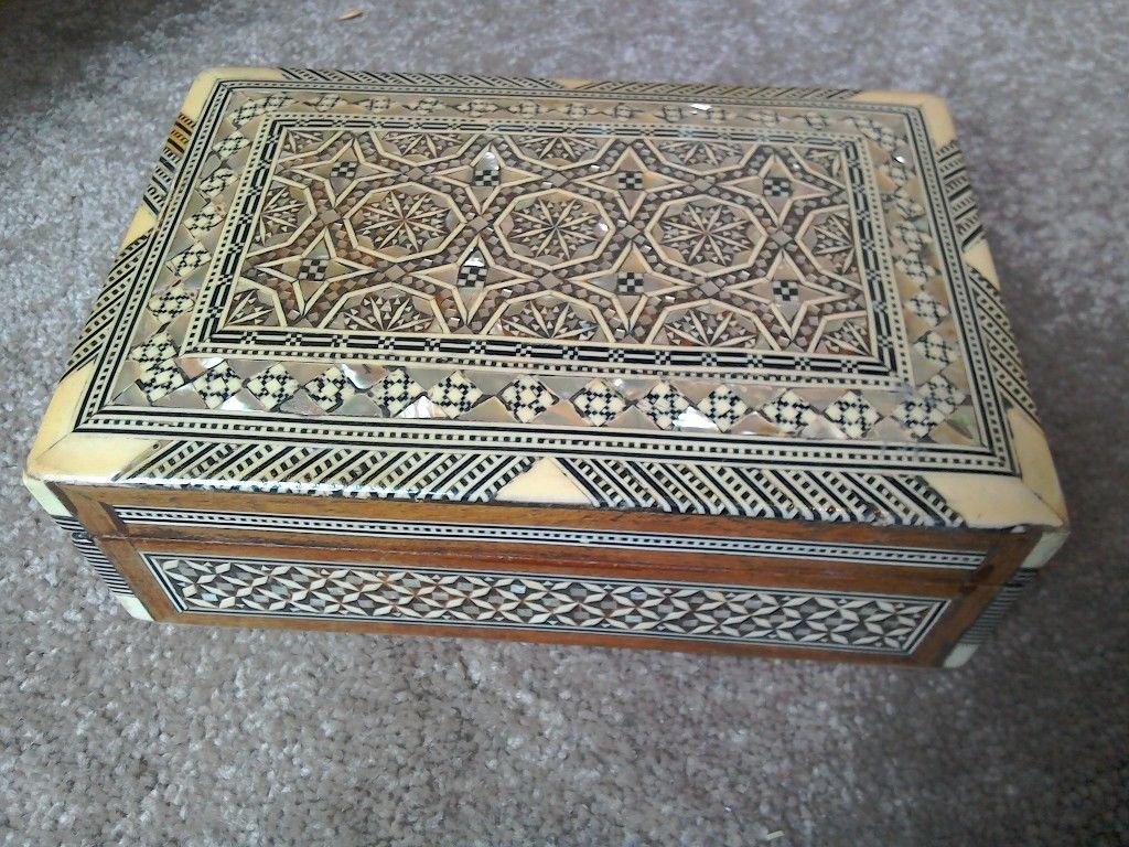 Hand made Egyptian mother of pearl box
