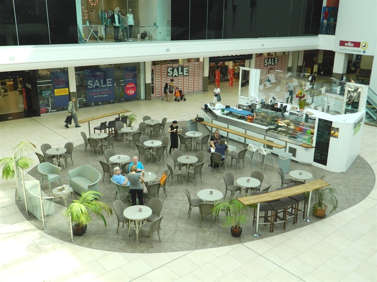 In Town Centre offee Shop / Cafe For Sale