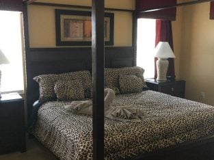 Orlando Florida – Luxury 5 Bedroom Villa Private pool area Spa Games Room