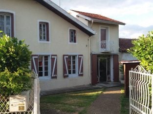 For sale Spacious, character family home in South West France