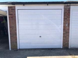 Well maintained Garage for sale
