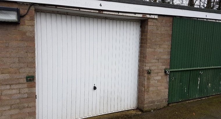 To rent at Oakfield Court Pampisford Road South Croydon Lockup Garages